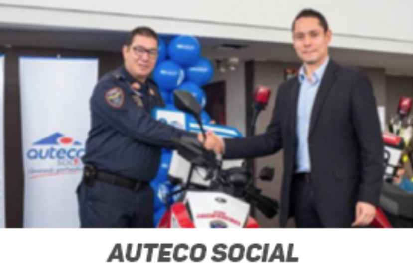 Auteco dota a cuatro cuerpos de bomberos con motos de emergencia