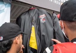 ¿Cómo cuidar tu chaqueta para moto? Sigue estos consejos