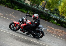 ¿Qué ropa de motociclista usar para rodar de forma segura?